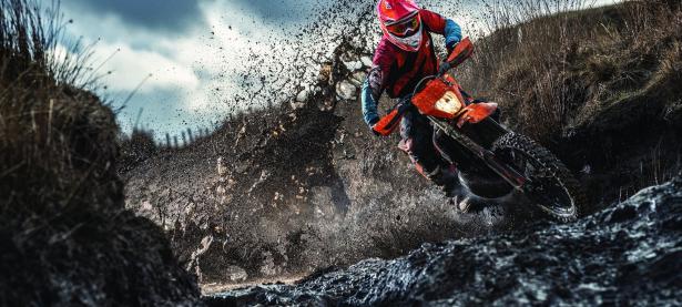 开云APP-红土与草地的交响，蒂姆扛起全队，温网鏖战法网的意志传承