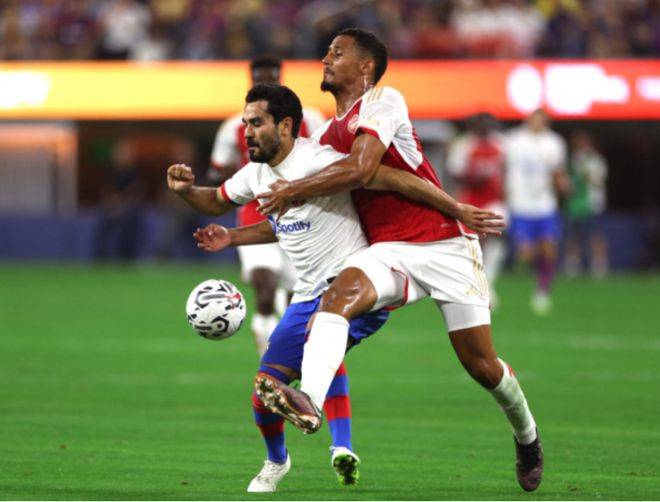 关于萨索洛球员集体操练，备战关键比赛迎来磨合期的信息