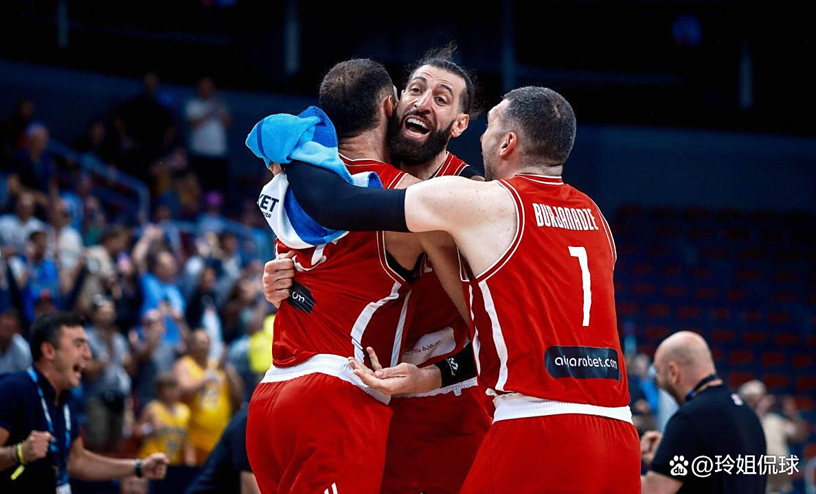 欧锦赛篮球赛事持续激烈,希腊队抢占半程领先的简单介绍 欧锦赛篮球赛事持续激烈,希腊队抢占半程领先的简单介绍