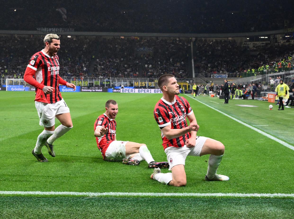 意大利队横扫对手，成功晋级欧锦赛的半决赛