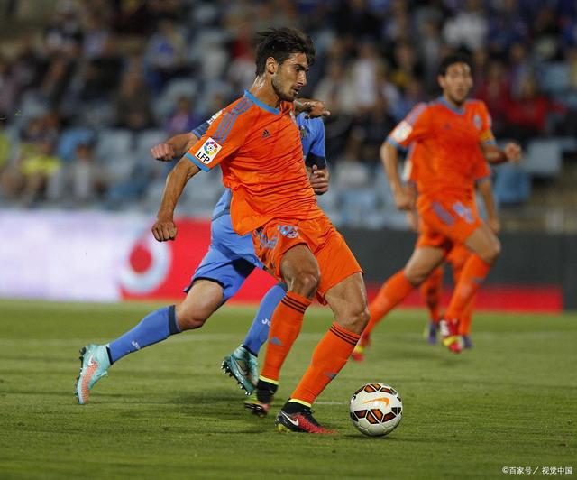 巴伦西亚走出低谷,客场取得关键胜利 巴伦西亚走出低谷,客场取得关键胜利