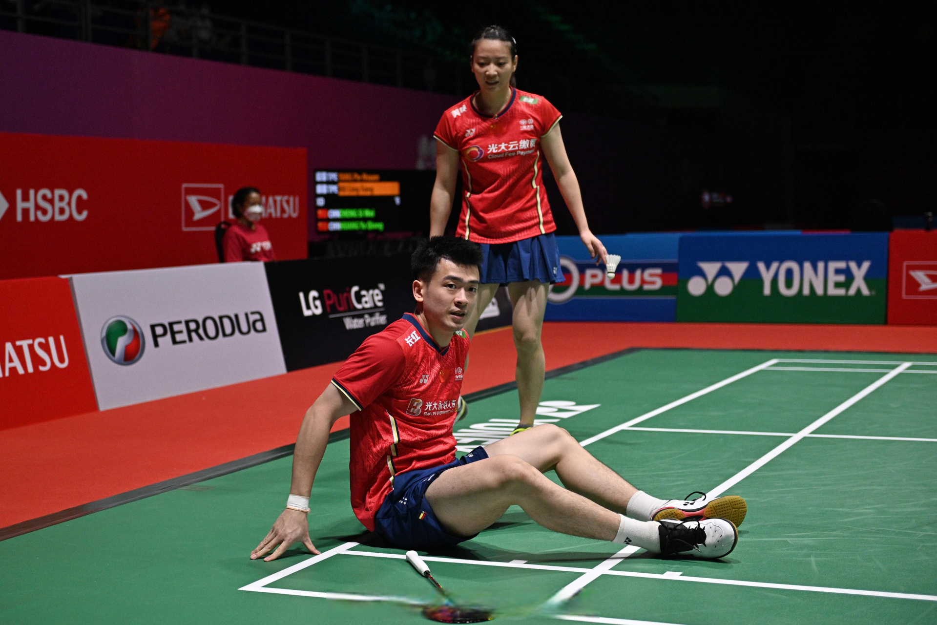 包含马来西亚队轻取印度队，郑思维关键制胜的词条